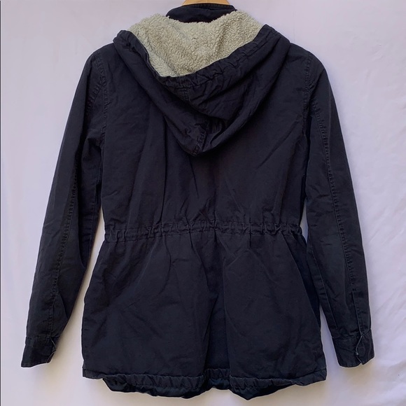 Sherpa Jacket - Picture 8 of 11